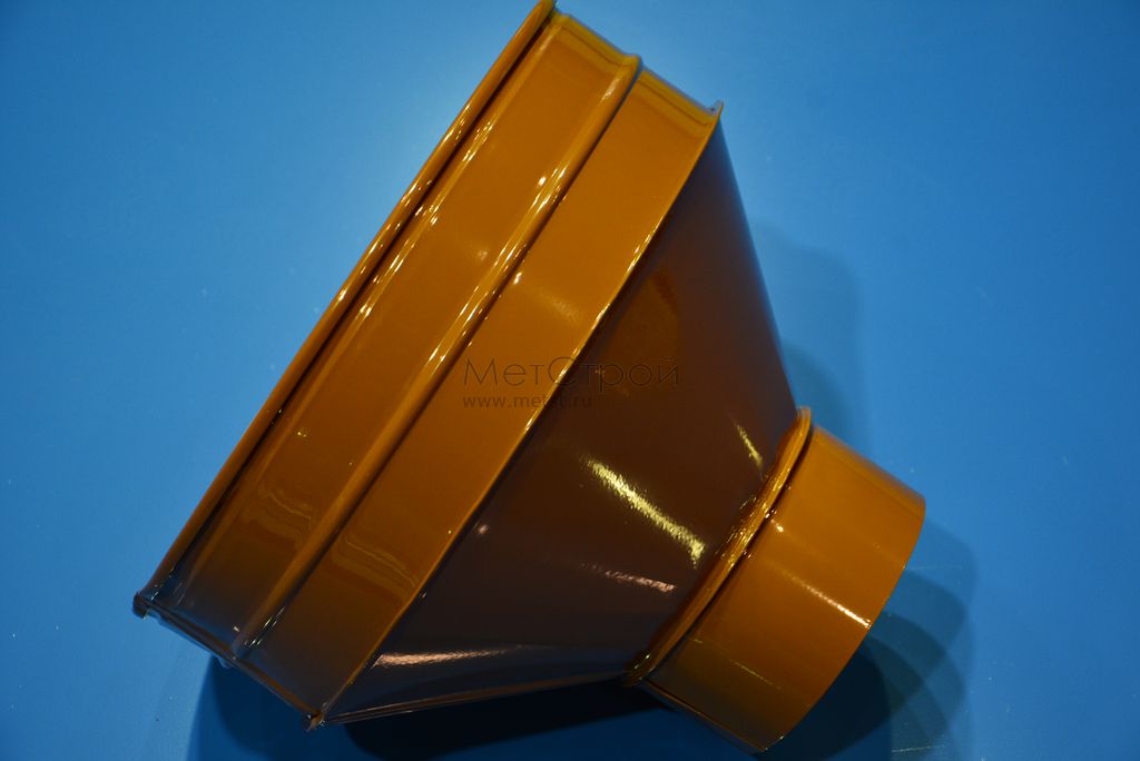 Водосборная воронка с полимерным покрытием цвета RAL 8002 (сигнальный коричневый)