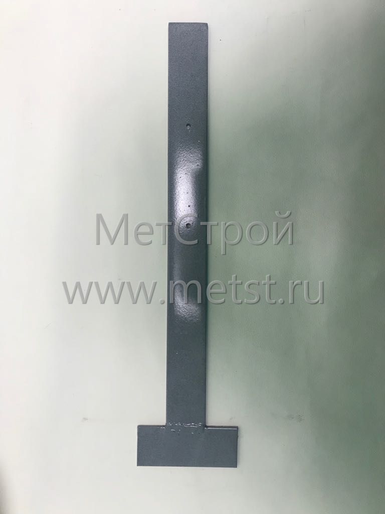 Т-образный костыль для кровли, грунтованный размеры 200х400. Полоса 40х4 с порошковой покраской.