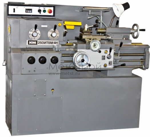 Токарный станок ИЖ250 для проведения токарных работ по металлу — нарезания метрических, модульных и дюймовых резьб (2)