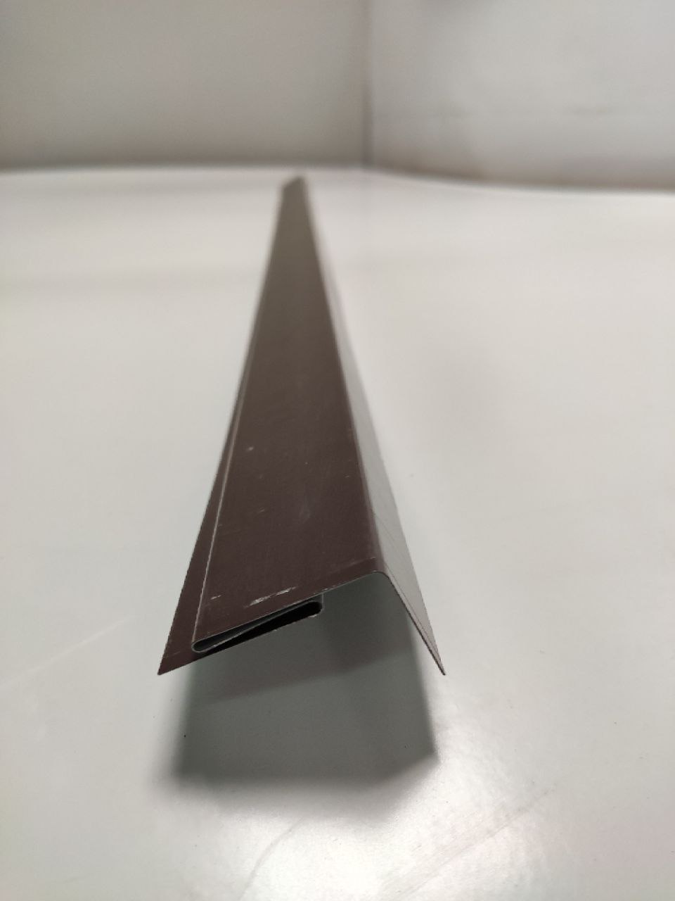 Аквилон толщиной металла 0.5 мм, 32х24х35х25, 
PE RAL 8017