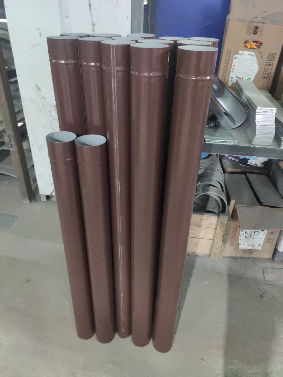 Трубы водосточные диаметром 100 мм, толщиной 
металла 0.5 мм, PE RAL 8017