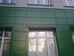 Облицовка здания фасадными кассетами МС2 с закрытым креплением