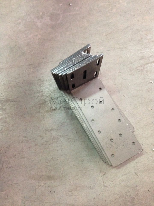 Монтажный уголок стальной 3 мм. Лазерная резка, гибка. (2)