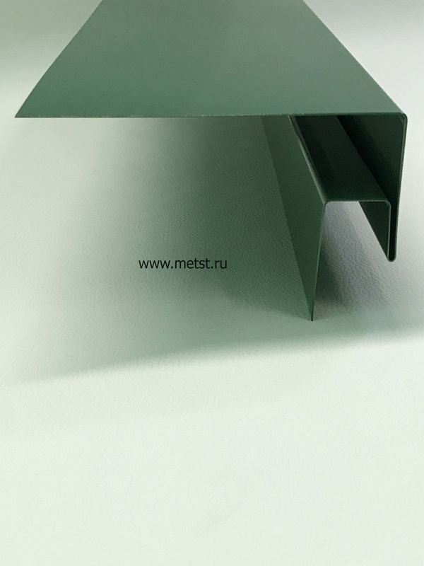 Планка оконная фигурная оцинкованная с полимерным покрытием RAL 6035 «Перламутрово-Зеленый», размеры 120x50 мм