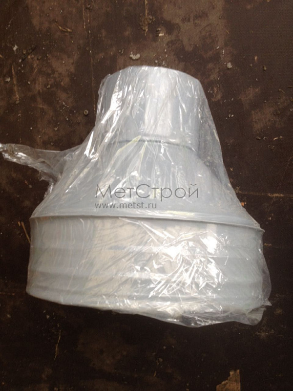 Воронка водосборная из оцинкованной стали с покрытием цвета RAL 9003 сигнальный белый в упаковке