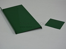 Доборный элемент из оцинкованной стали 
с полимерным покрытием цвета RAL 6024 транспортный 
зеленый