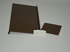 Доборный элемент из оцинкованной стали 
с полимерным покрытием цвета RAL 8011 орехово-коричневый 
(2)