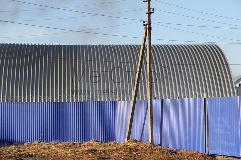 Домодедовский р-н, поставка профлиста с покрытием цвета RAL 5005 (сигнальный синий), оцинкованного штрипса 1,0х600 мм для строительства ангара